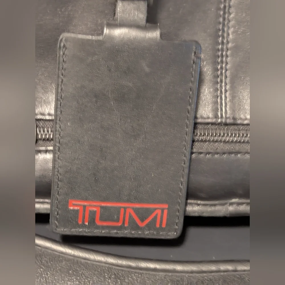 Tumi 96021D4 Alpha Black Leather Expandable Laptop Briefcase Business Bag